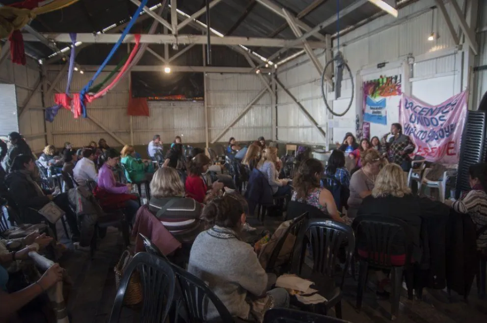 Los docentes salteños desconocen a ADP como órgano negociador representativo