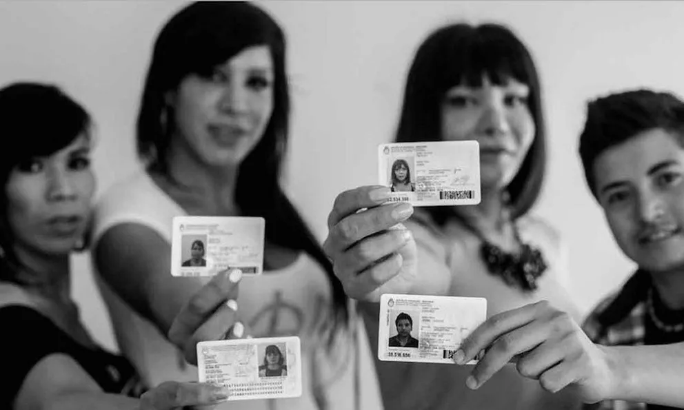 Trans y travestis piden viajar en colectivo gratis
