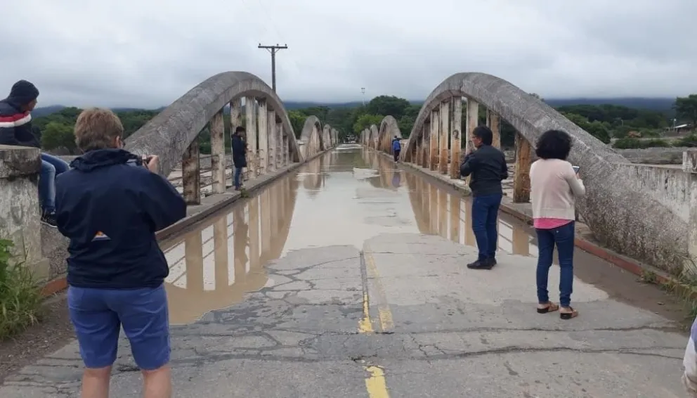 El río Wierna con un desnivel brutal y peligro de desborde