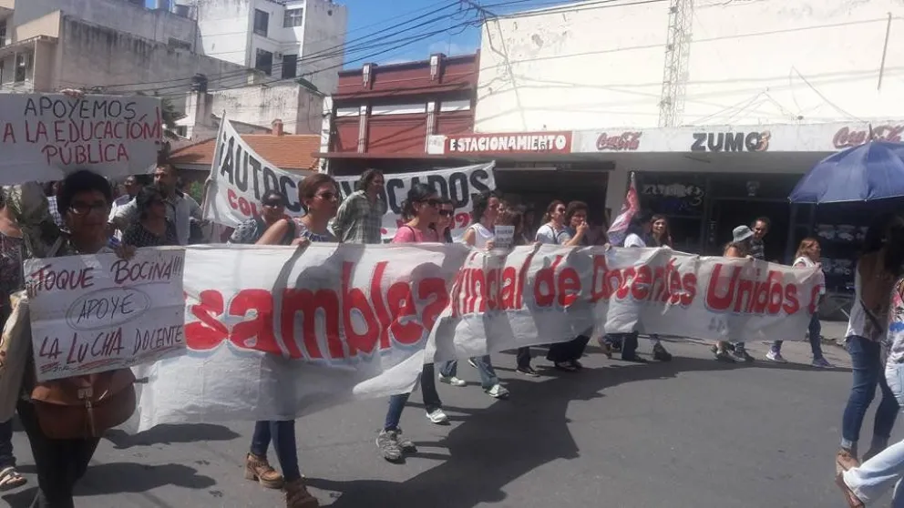 Paro y marcha: medida de fuerza tomada por los docentes. ¿Qué pasará?