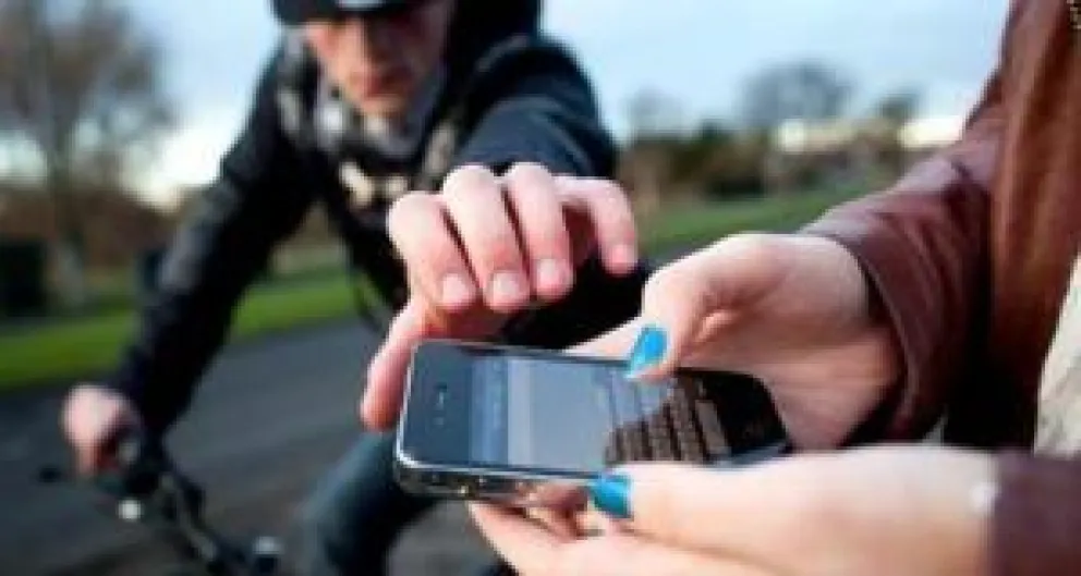 Salta: la golpearon violentamente para robarle el celular