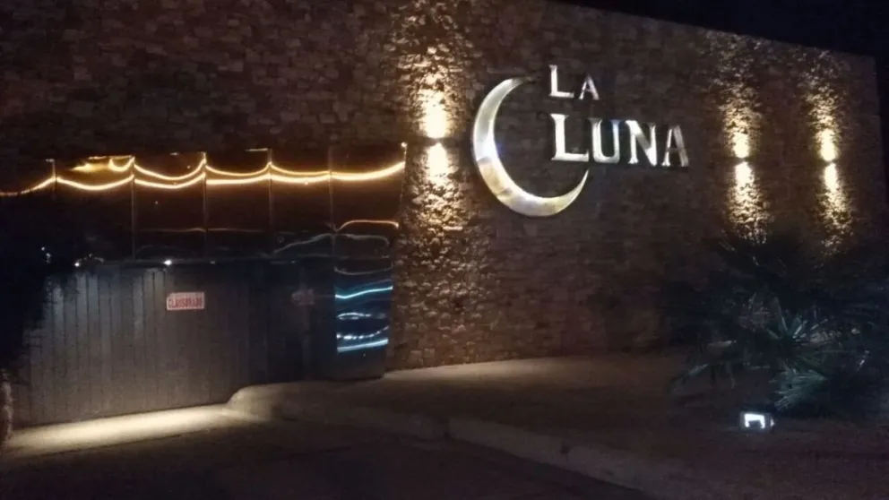 Telo ofrece descuentos y juguetes sexuales por votar en "cuarto oscuro"