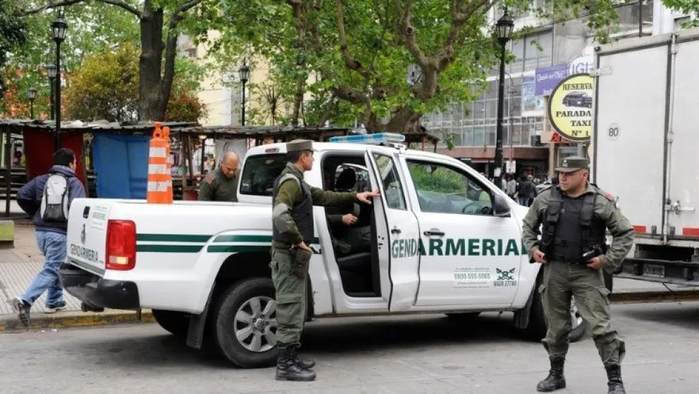 Gendarme salteño se volvió loco: le disparó a su mujer y terminó mal