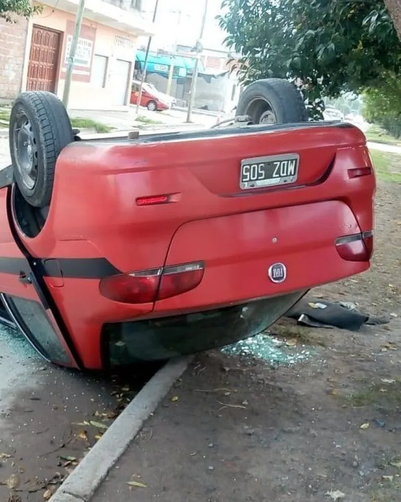 Taxista salteño protagonizó tremendo vuelco