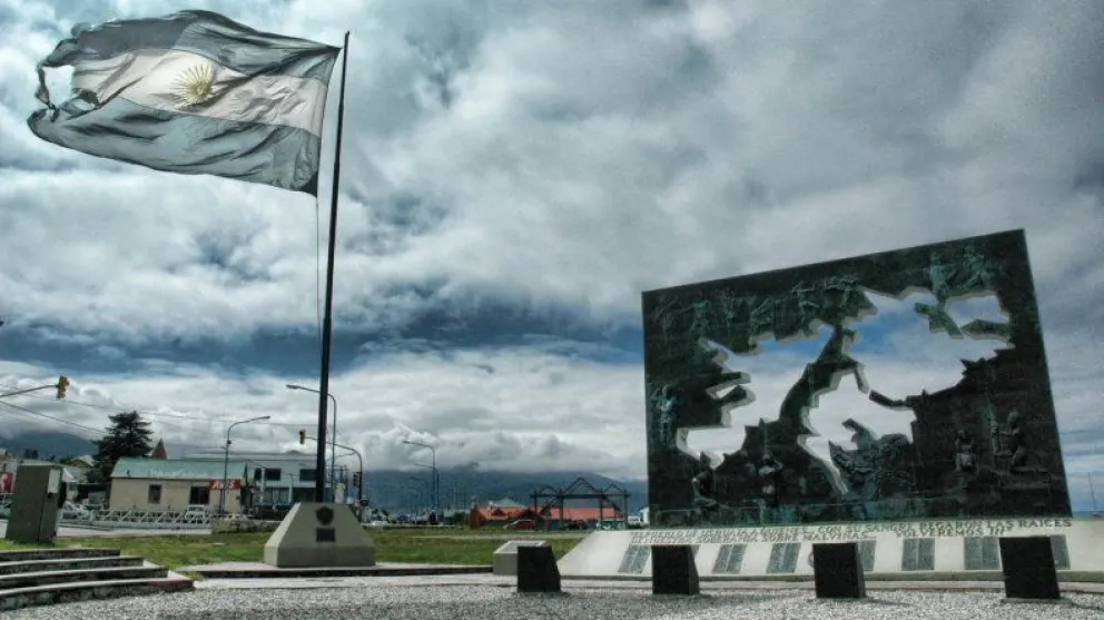 La ONU exige al Reino Unido a poner fin a una de sus colonizaciones. ¿Malvinas estará mas cerca de volver a manos Argentinas?