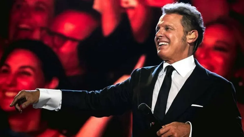 ¡Dale play!: Luis Miguel le pegó a su sonidista en pleno show