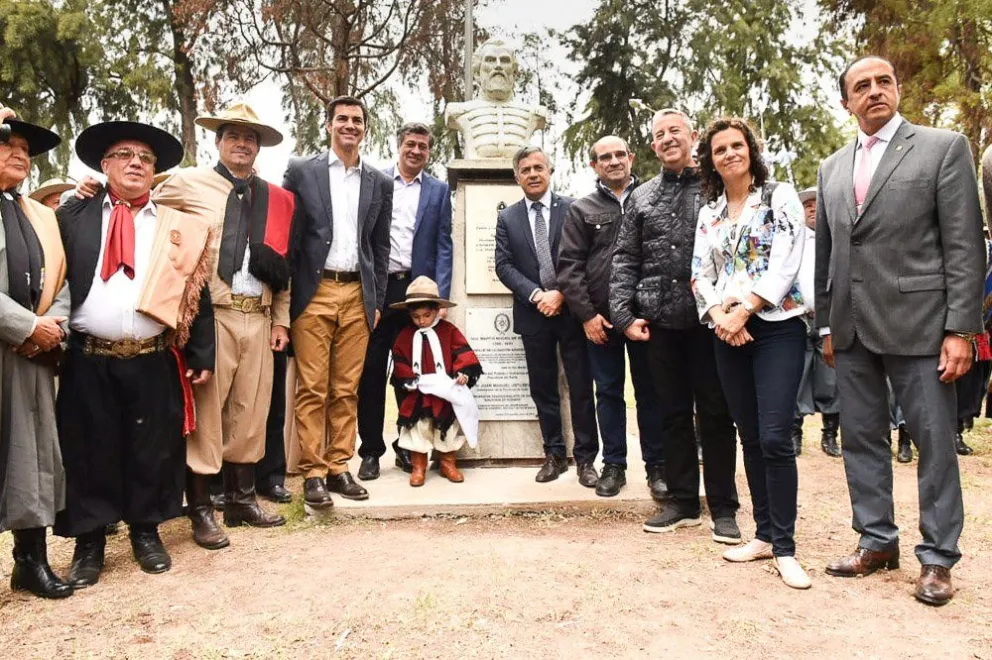 Urtubey: "Tenemos que ser un pueblo libre y soberano y sólo lo seremos si trabajamos con unidad y dignidad"