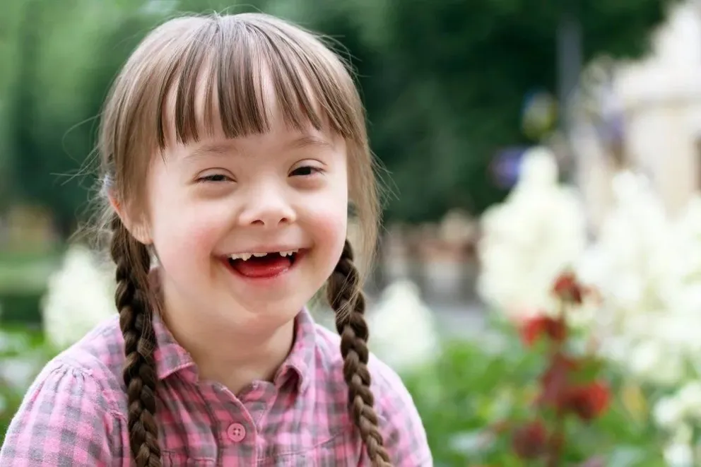 ¡Dale play!: 50 madres cantan con sus hijos con síndrome de down