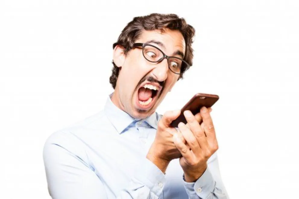 AUDIO. Un salteño no aguanta más al grupo de whatsapp de padres. Mirá lo que dijo antes de abandonarlo