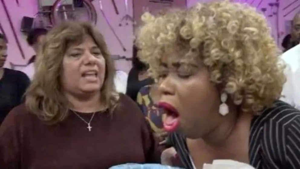 El "fantasma del sexo oral" acabó atacando a una mujer durante un exorcismo