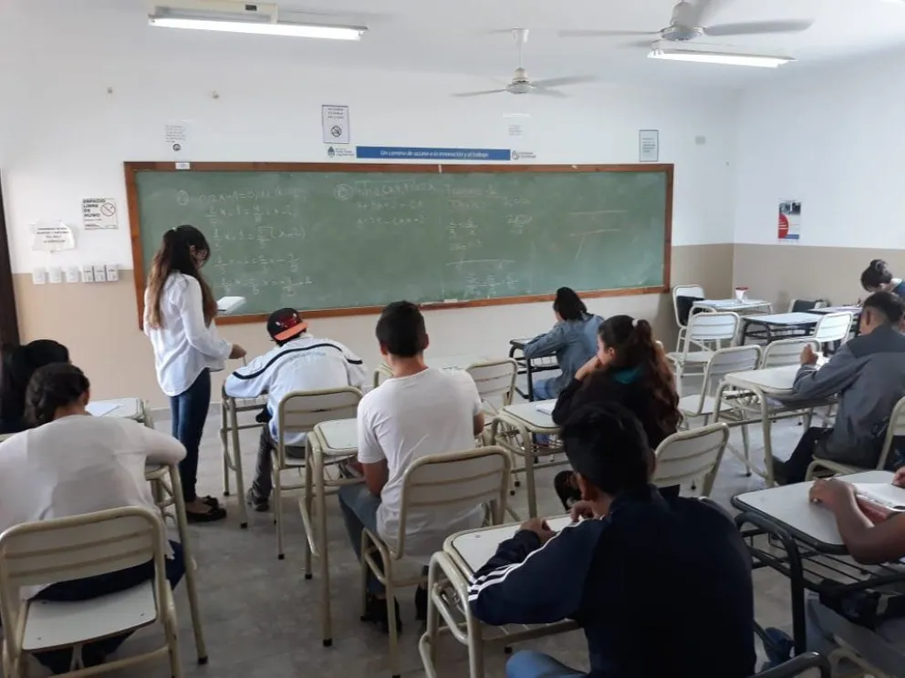 Tenés materias pendientes del secundario: ahora podés tener gratis clases de apoyo