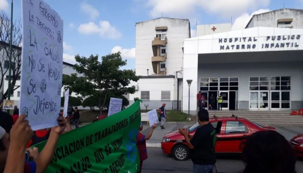 Los profesionales de la salud exigen el mismo aumento de los docentes