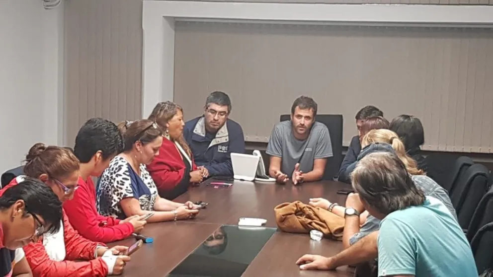 Los maestros vuelven a clases: aceptaron el  38% de aumento salarial