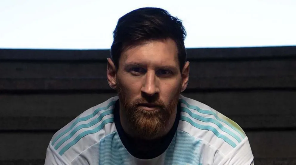 La Argentina presentó la camiseta que usará en la Copa América