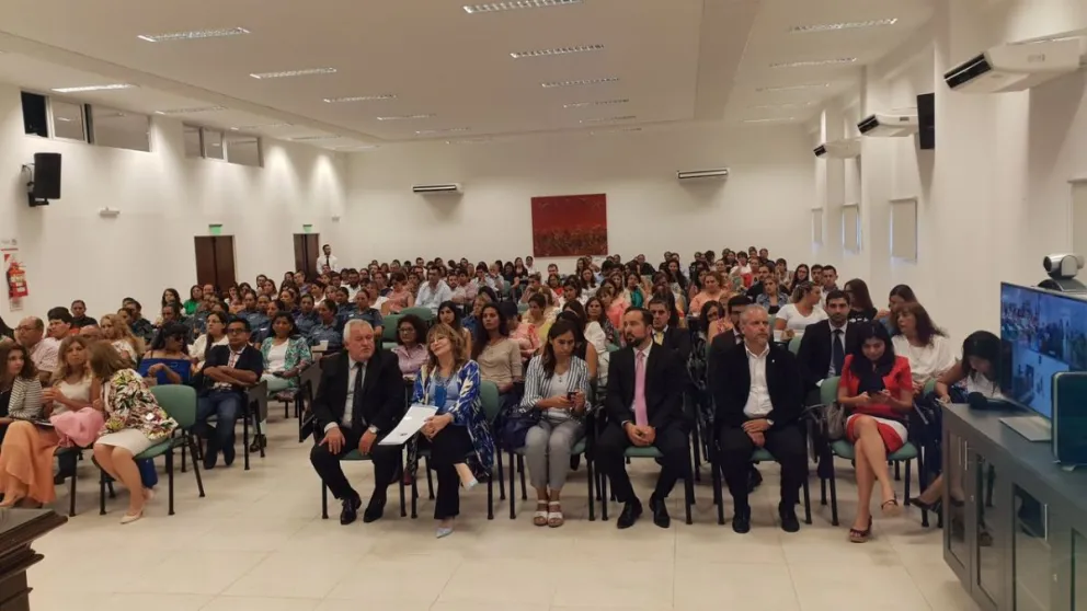 Día Internacional de la Mujer: exitosa presentación de la película "Big eyes" en la Escuela de la Magistratura