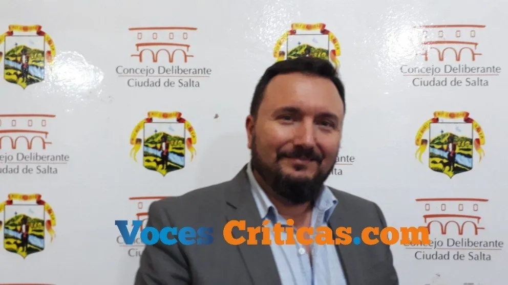 Alberto Castillo: "Felicito la decisión del Intendente sobre la pirotecnia, pero lamento la redacción de la ordenanza"