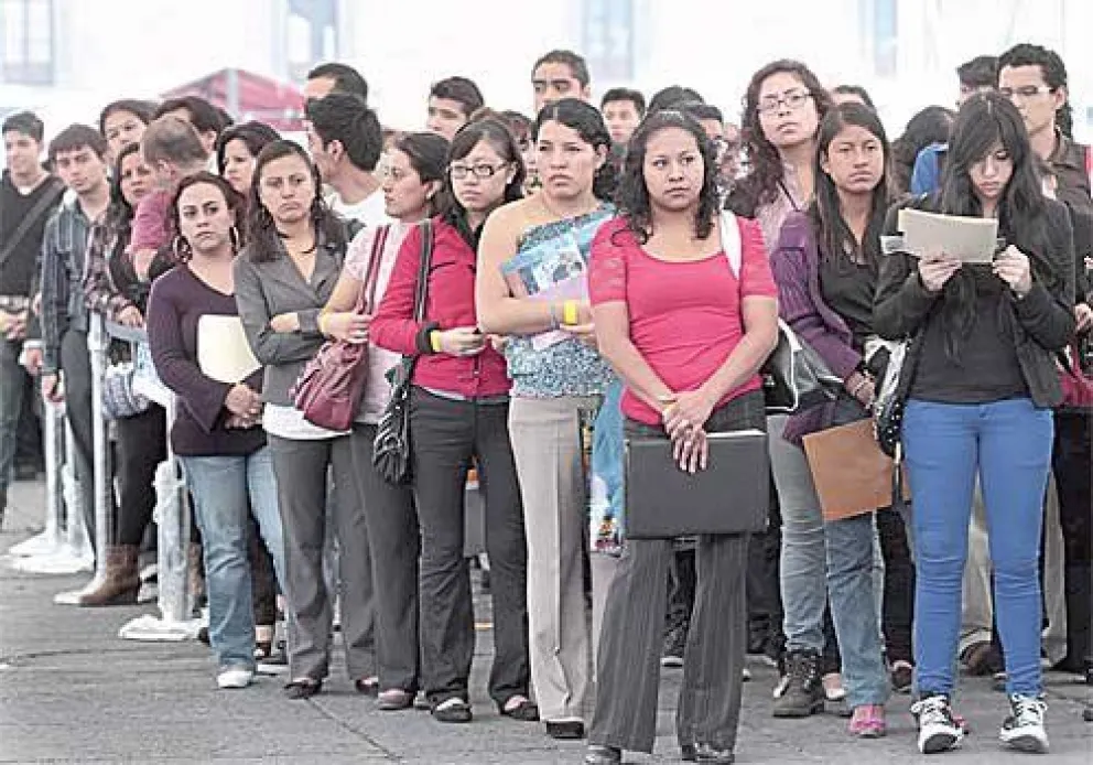 El desempleo impacta más en mujeres y jóvenes trabajadores ¿Por qué?