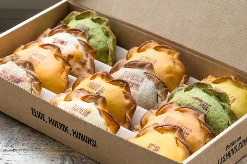 Conocé la historia de los dos argentinos que hacen furor en España con sus empanadas de colores