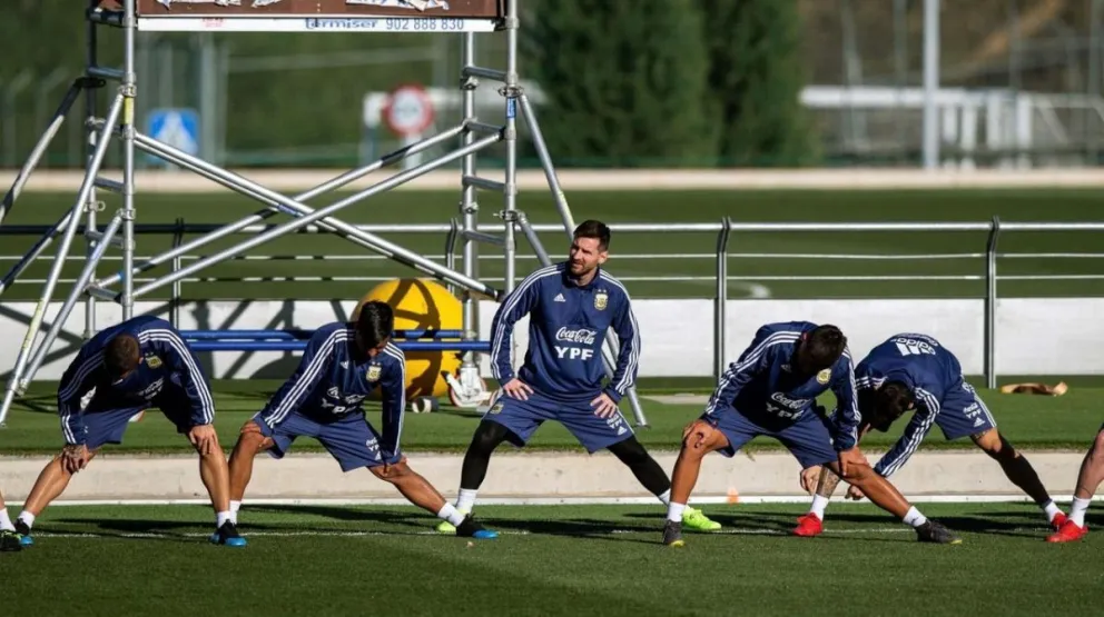 Argentina-Venezuela: hora, TV y formaciones