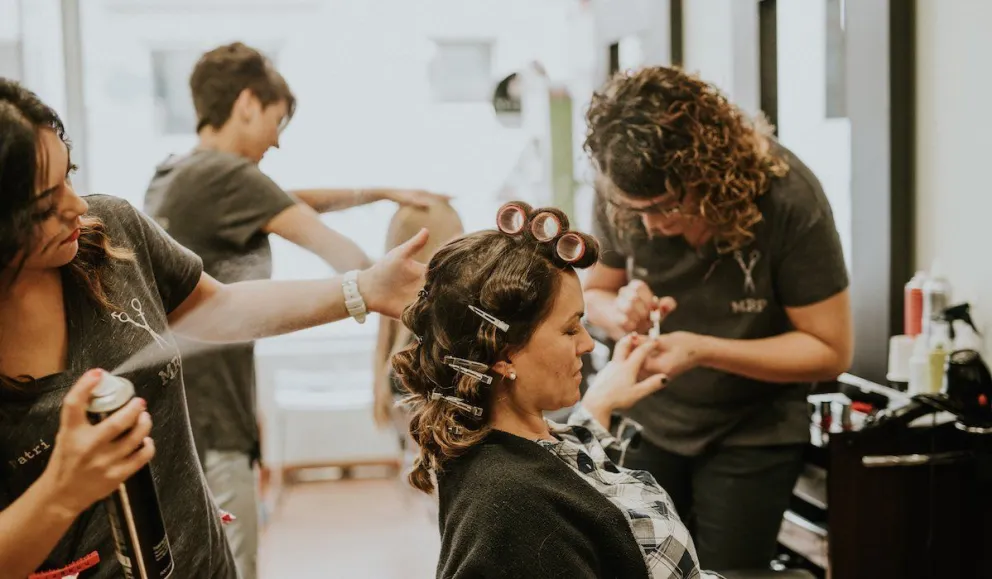 Gran oportunidad: aprendé peluquería y maquillaje gratis