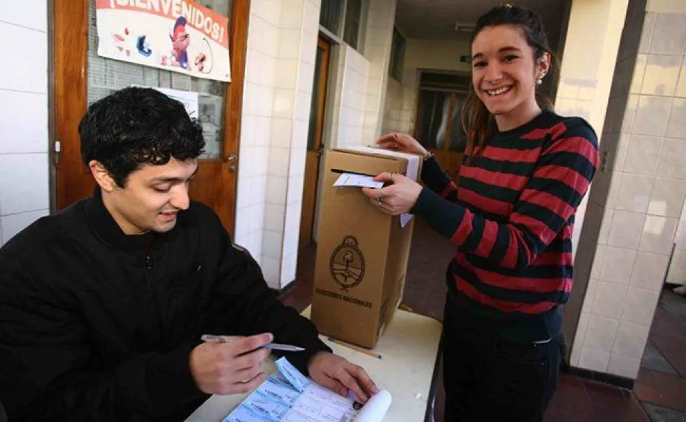 Los adolescentes de 15 años pueden votar en las PASO
