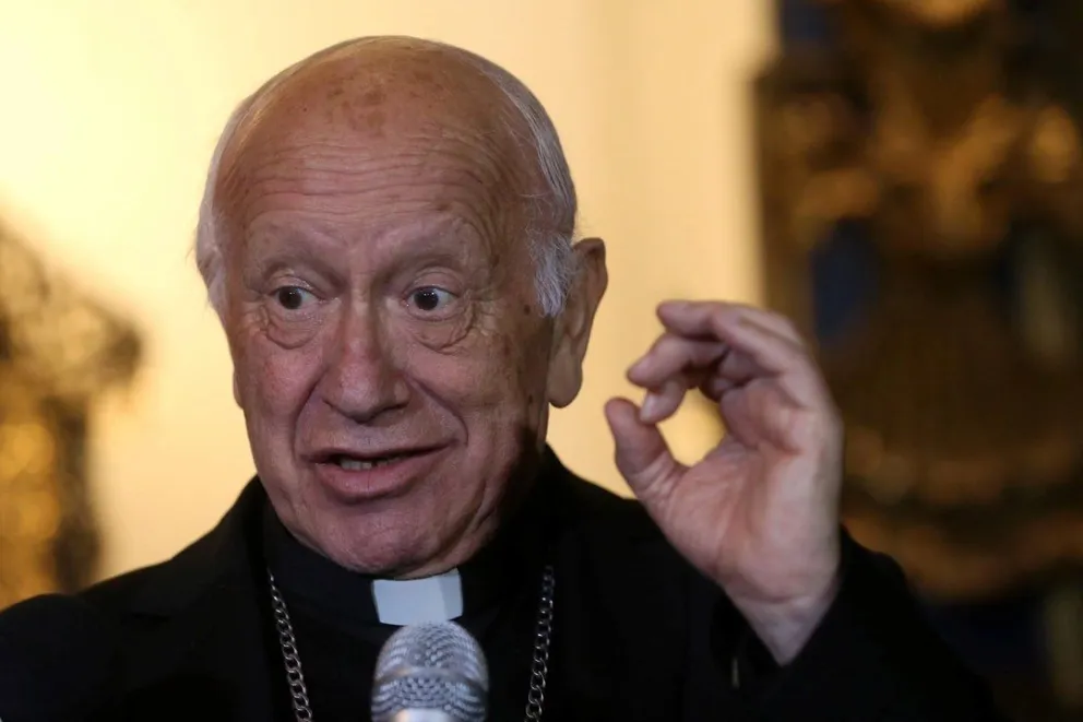 El Papa aceptó la renuncia del arzobispo imputado por encubrir a curas abusadores