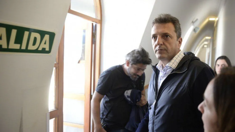 Irrumpen en las oficinas de Massa: robaron una computadora e intentaron entrar a los servidores
