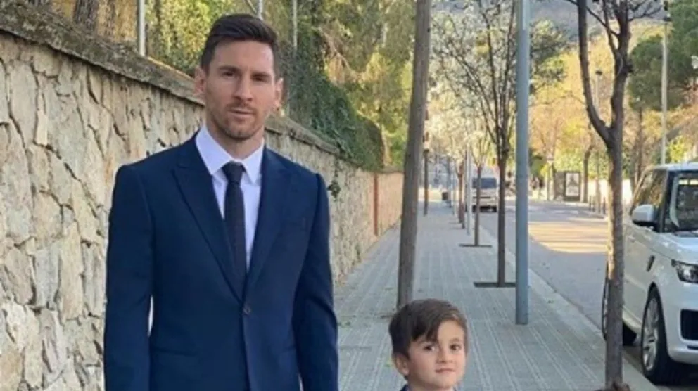 Los nenes crecen: la tierna foto de Thiago Messi con la hija de un ex crack del Barcelona