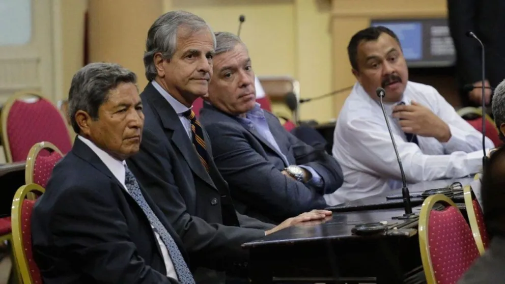 ¿No va más?: senadores se apartan de Cambiemos