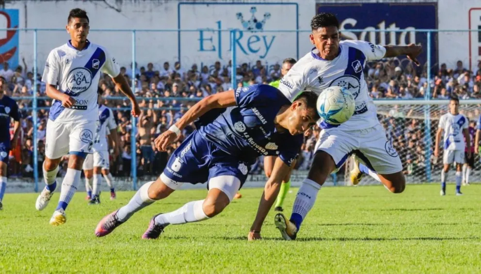 Gimnasia y Tiro: con cambios, rumbo a Córdoba