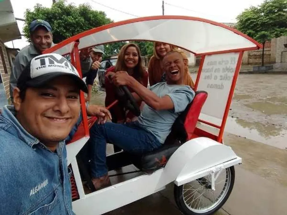Un chapista salteño decidió hacer una gran acción para un joven con discapacidad