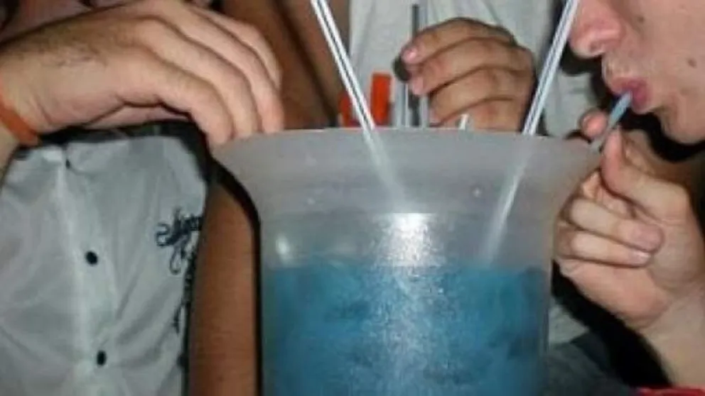 Salteñitos terminaron en coma por culpa de la "jarra loca"