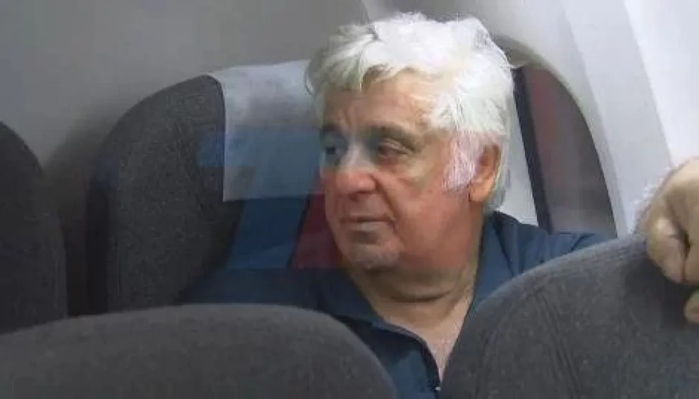 VIDEO. Alberto Samid, en el avión rumbo a Buenos Aires: "Me fui de vacaciones, estaba estresado"