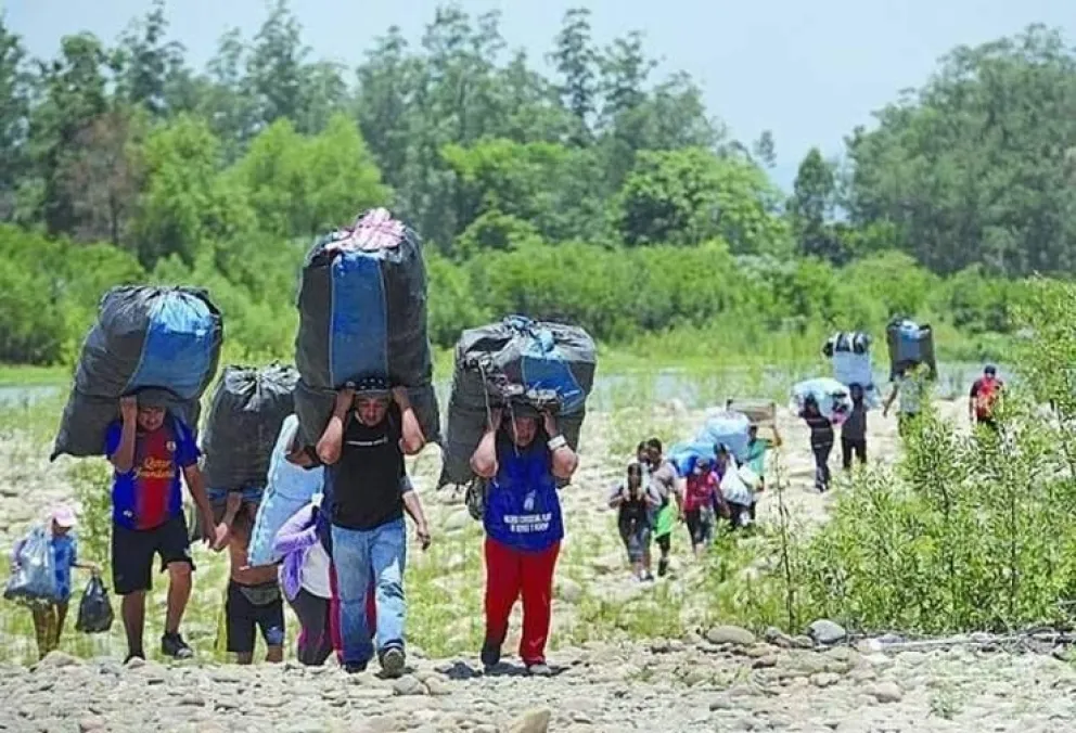 Los bagayeros acordaron y salieron a trabajar