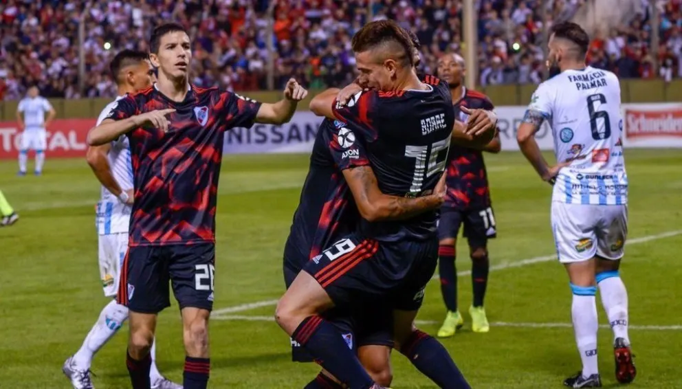 ¡Dale play!: mirá el resumen de la goleada de River a Argentino de Merlo