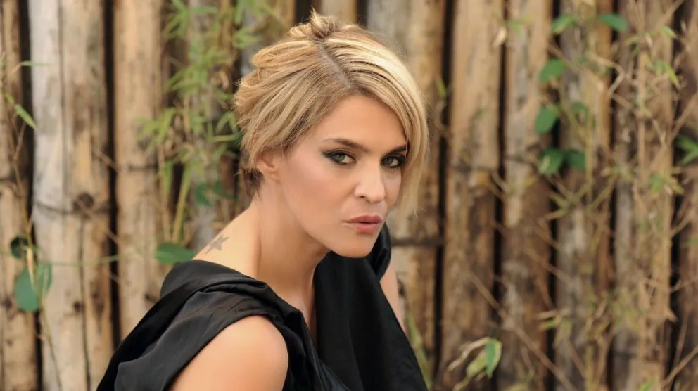 Leticia Brédice va a Showmatch "porque no se puede pagar ni el agua"
