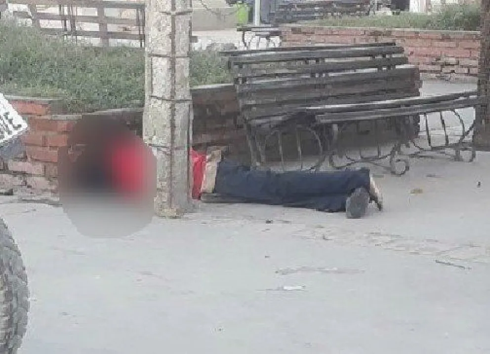 Una muerte sacudió hoy a los salteños: apareció un cuerpo en una plaza
