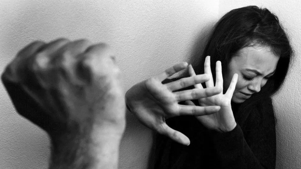 ¿Venganza?: cito a su pareja para hacer las pases, tuvieron sexo y le dio tremenda paliza