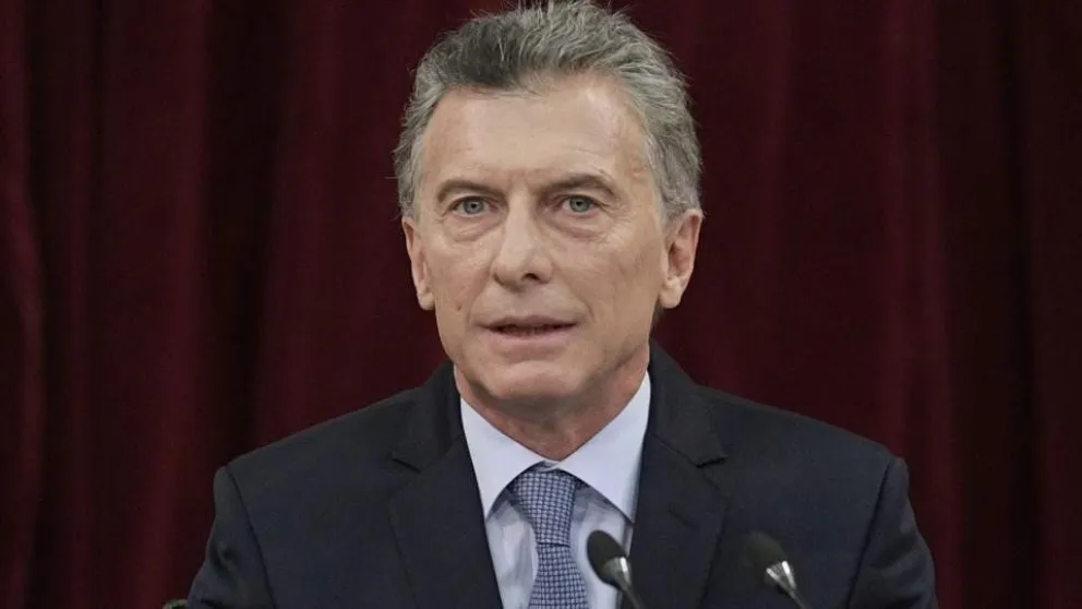 Para anunciar las medidas económicas, Macri usó a la misma familia de hace un año