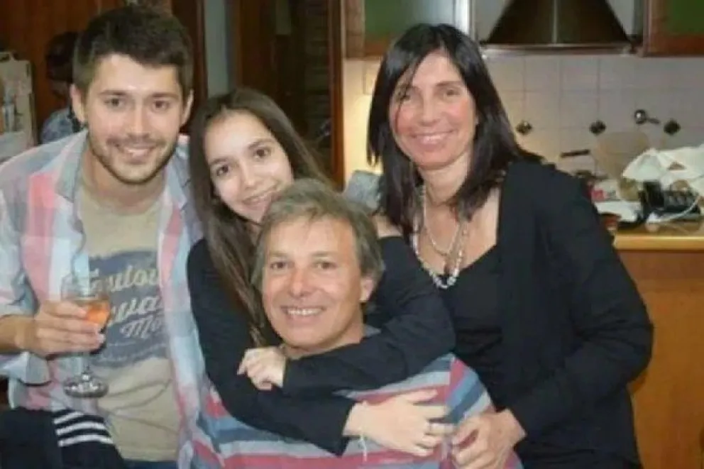 Gran conmoción: una familia entera muere en trágico accidente luego de despedir a su hijo que viajaba a Europa