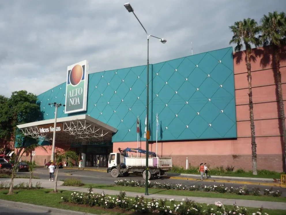 Buscan al ladrón "cheto" de Salta
