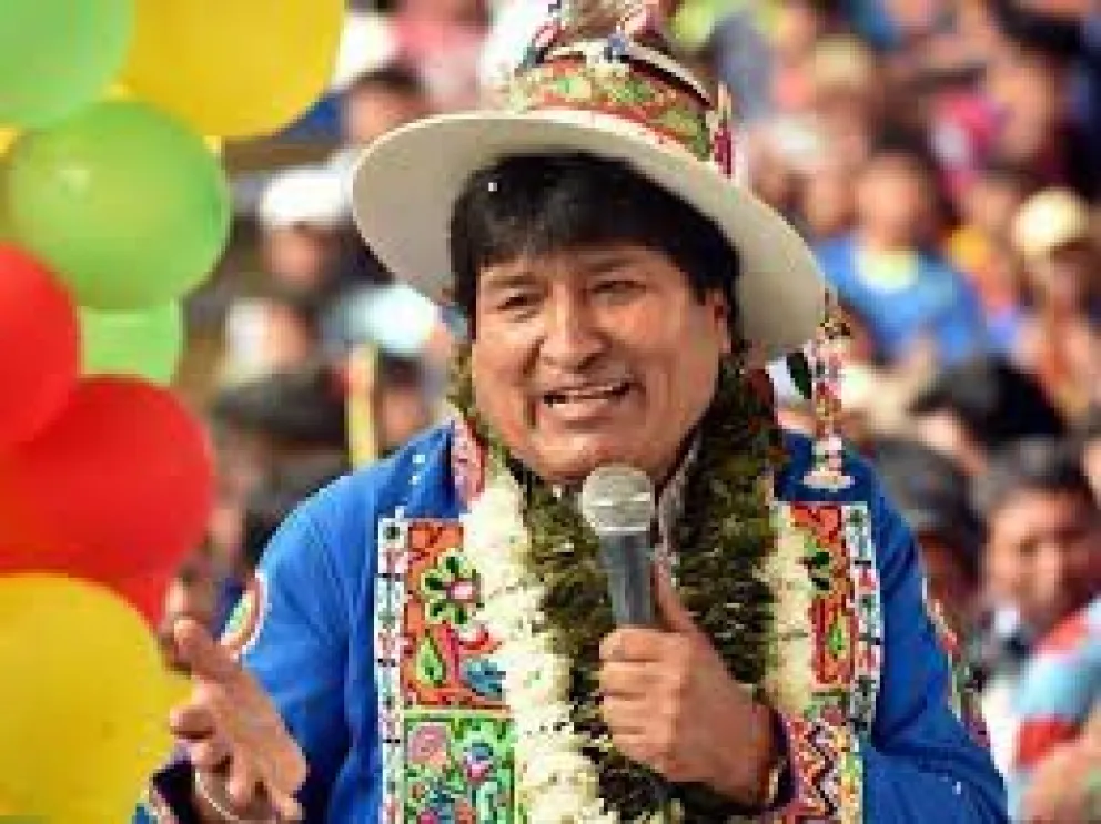 Escándalo: los bolivianos hacen pasar un pésimo momento a los extranjeros: ¡dale play!