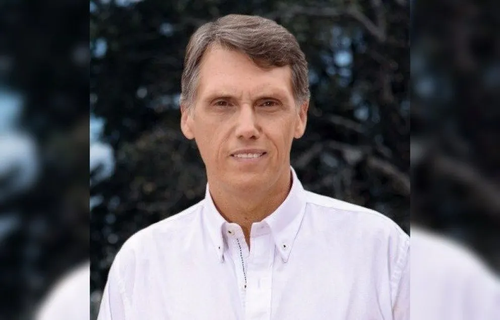 Kosiner se baja de la candidatura a gobernador