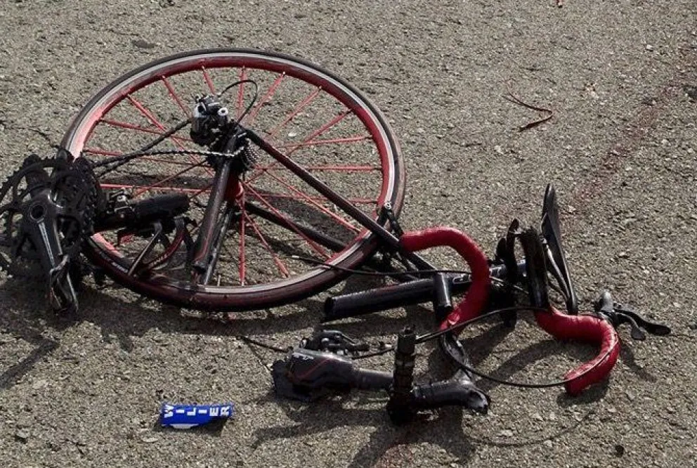 Ciclista perdió la vida tras ser embestido por un automóvil