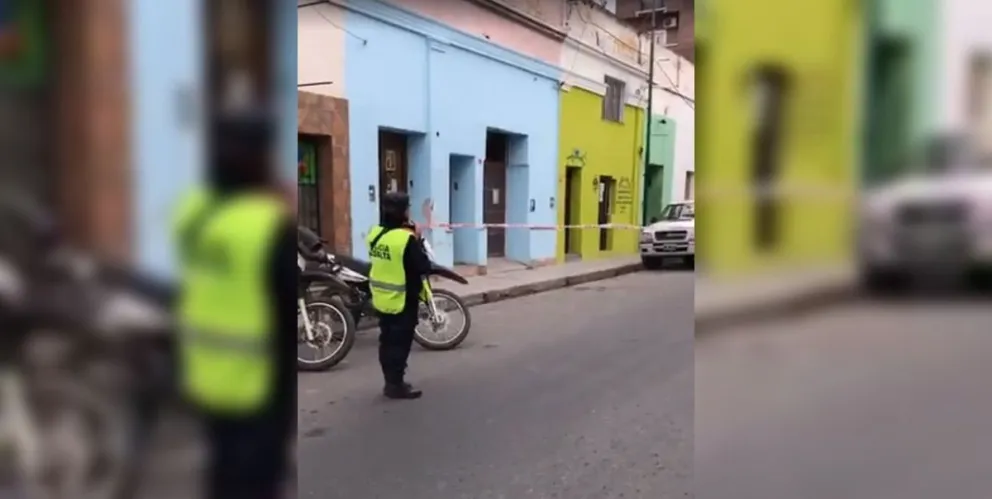 Conmoción: encontraron dos mujeres sin vida en un inquilinato del centro salteño