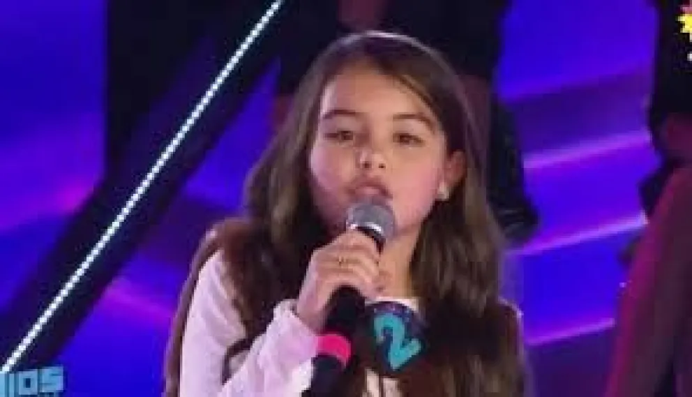 Genios de la Argentina: Agustina Espina, la niña de 10 años, que cautivó a todos con su voz. ¡¡Espectacular!!