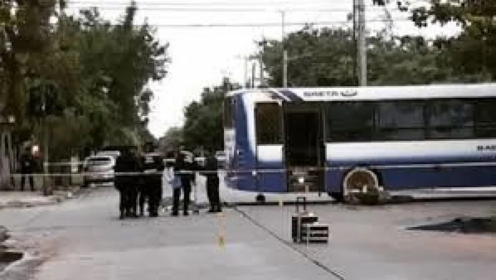 Salteña de 21 años muere en un choque de moto y un colectivo
