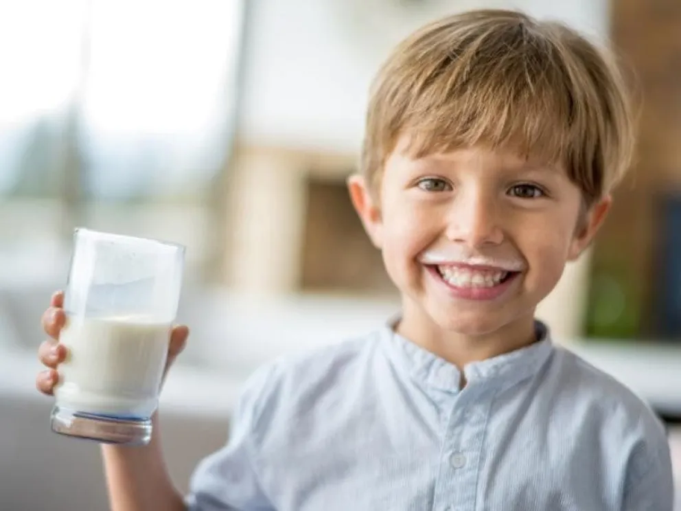 Atención: la ANMAT prohibió la venta de una leche