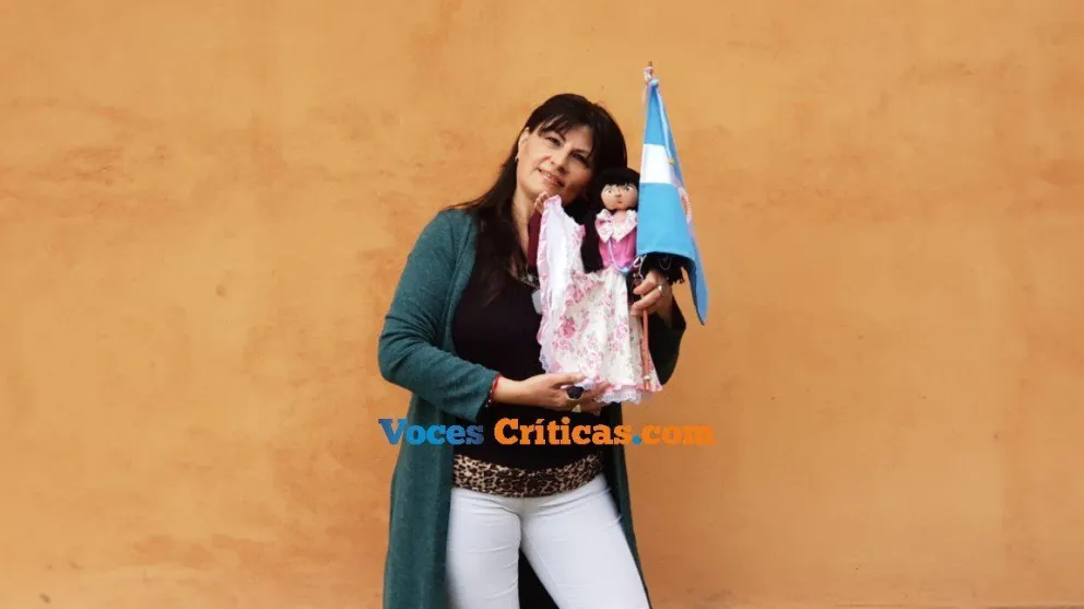 "Cada una de mis muñecas está pensada, lleva un nombre, tiene un porqué”, te mostramos el detrás de escena de un mundo de muñecas