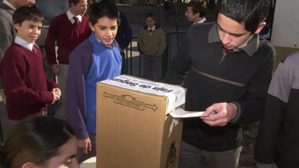 Denuncian que el 50% de los jóvenes, entre 16 y 18 años, no están empadronados